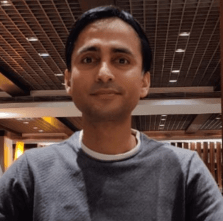 Dr. Chaitanya Shukla, ophthalmic surgeon